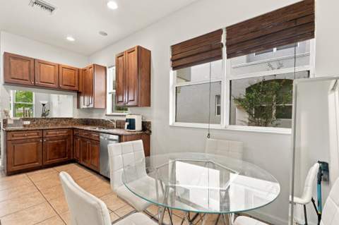 2154 SW Cape Cod Drive, Port St. Lucie FL - photo 15 of 51