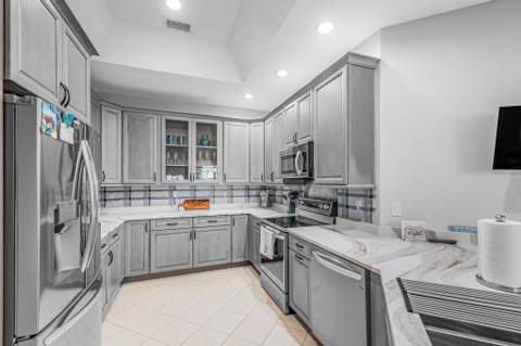 590 NW Red Pine Way, Jensen Beach FL - photo 14 of 43