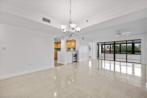 526 Oak Harbour Drive #526, Juno Beach FL - photo 11 of 65