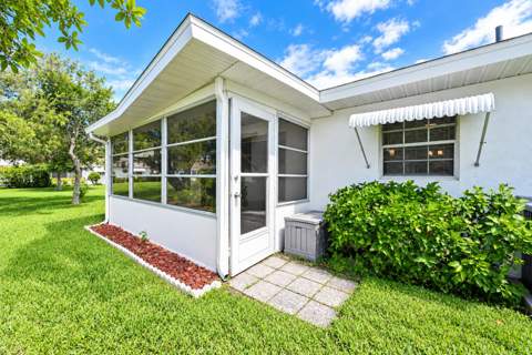 828 Timberview Drive #A, Fort Pierce FL - photo 7 of 35