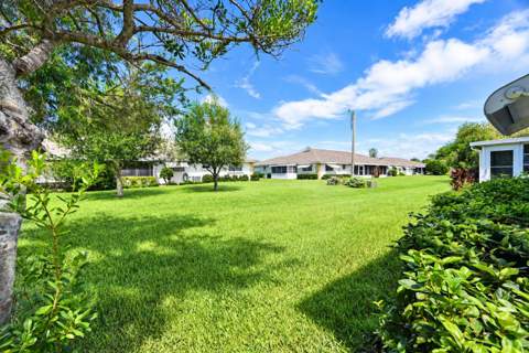 828 Timberview Drive #A, Fort Pierce FL - photo 6 of 35
