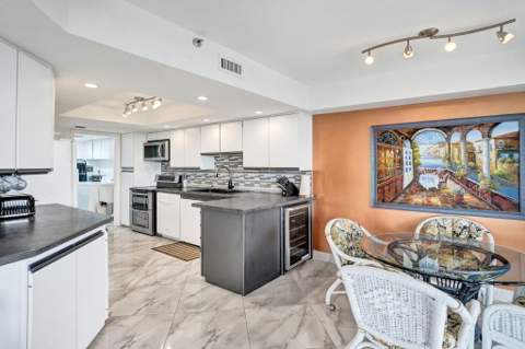 1900 Consulate Place #604, West Palm Beach FL - photo 13 of 91