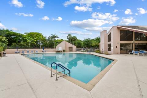 9212 Chelsea Drive, Plantation FL - photo 21 of 25