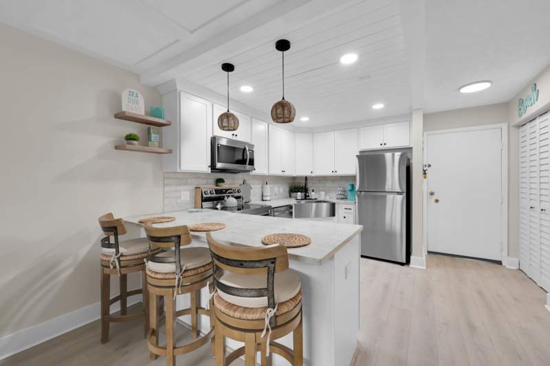 1 bedroom Condominium at 2400 S Ocean Drive #V-211, Ocean Villas I Condominium, Fort Pierce — photo 4