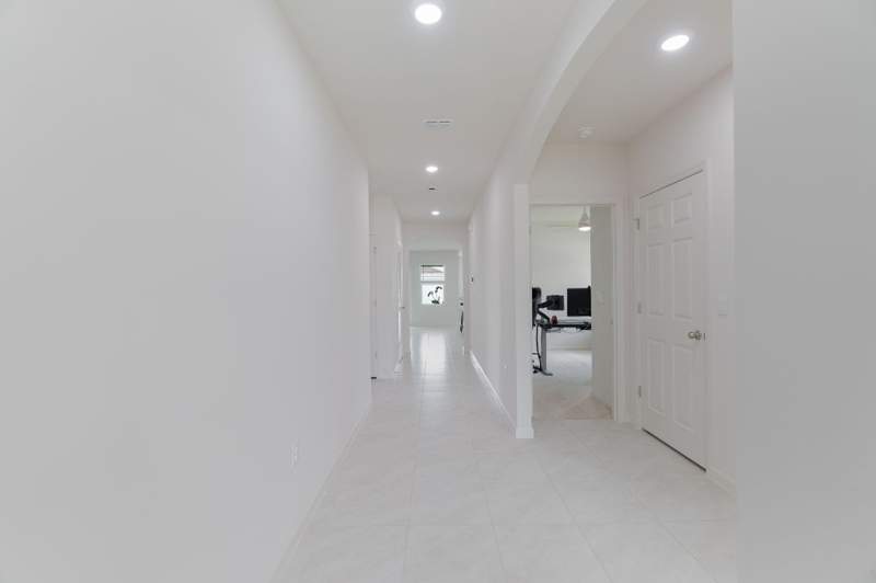 4 bedroom Single Family Residence at 1912 SW Fanfare Street, Port St Lucie Section 35, Port St. Lucie — photo 5