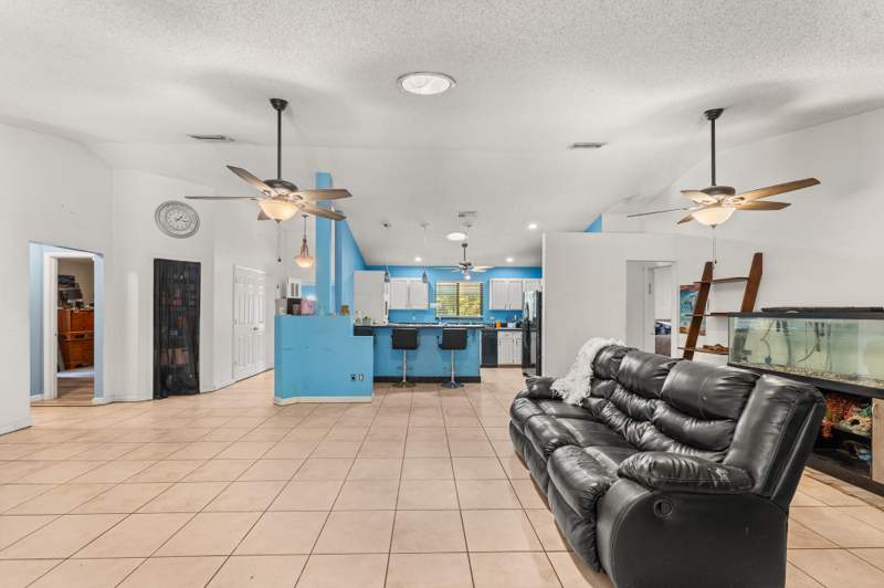 4 bedroom Single Family Residence at 1271 NE Sunrise Terrace, Gaines Estate, Jensen Beach — photo 5