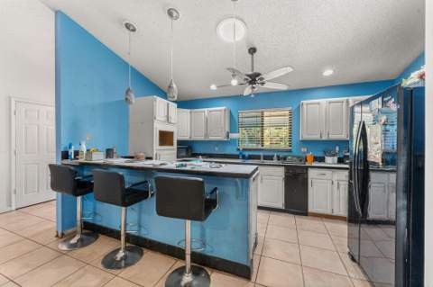 1271 NE Sunrise Terrace, Jensen Beach FL - photo 6 of 14