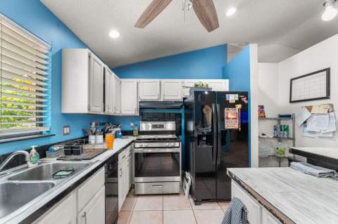 1271 NE Sunrise Terrace, Jensen Beach FL - photo 7 of 14