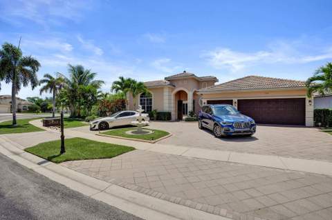 2933 E Fontana Court, Royal Palm Beach FL - photo 7 of 124