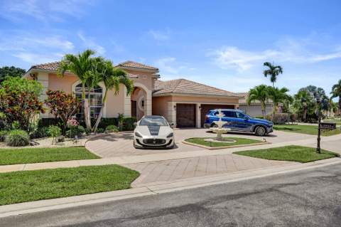 2933 E Fontana Court, Royal Palm Beach FL - photo 6 of 124