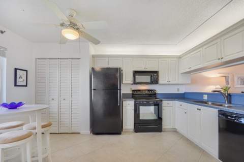 275 Palm Avenue #A404, Jupiter FL - photo 14 of 71