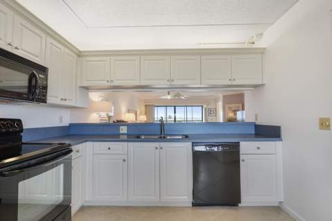 275 Palm Avenue #A404, Jupiter FL - photo 13 of 71