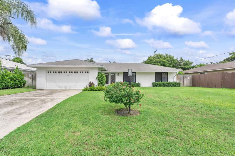 3 bedroom Single Family Residence at 1291 SW 27th Place, Golfview Harbour 2nd Sec, Boynton Beach — photo 2