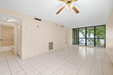 8425 Forest Hills Drive #205, Coral Springs FL - photo 19 of 35