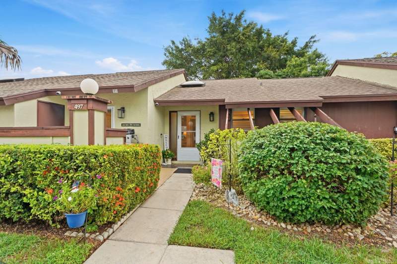 2 bedroom Villa at 497 Iron Forge Court, Strathmore Gate West, Royal Palm Beach — photo 2