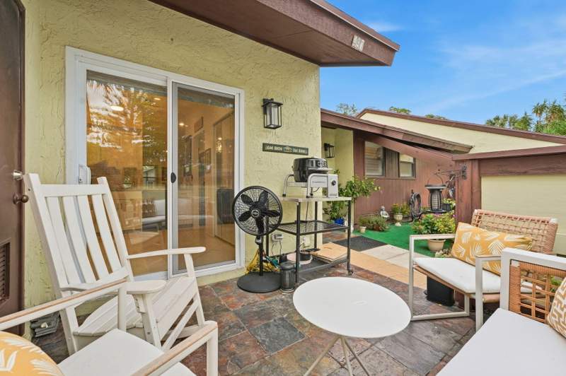 2 bedroom Villa at 497 Iron Forge Court, Strathmore Gate West, Royal Palm Beach — photo 3
