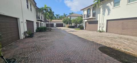 4726 Monarch Way, Coconut Creek FL - photo 11 of 79