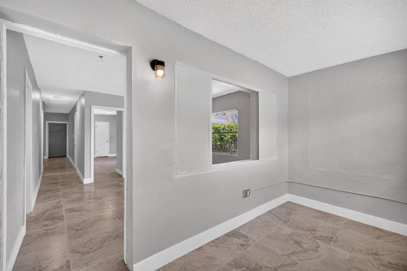 4 bedroom Single Family Residence at 2731 NW 6th Court, Washington Park Third Add, Fort Lauderdale — photo 2