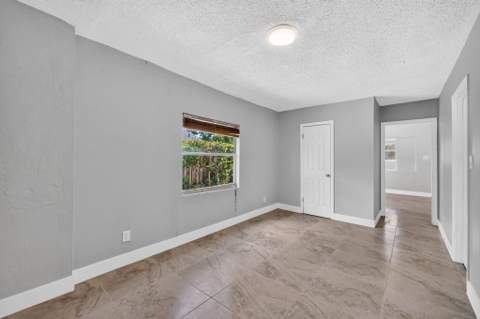 2731 NW 6th Court, Fort Lauderdale FL - photo 18 of 35