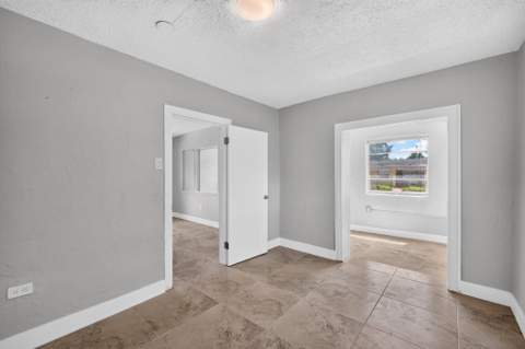 2731 NW 6th Court, Fort Lauderdale FL - photo 22 of 35