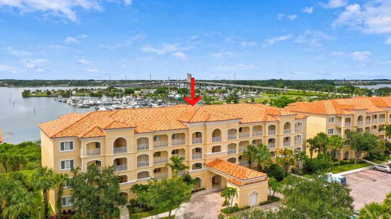 2 bedroom Condominium at 32 Harbour Isle Drive #103, Harbour Isle West, Fort Pierce — photo 3