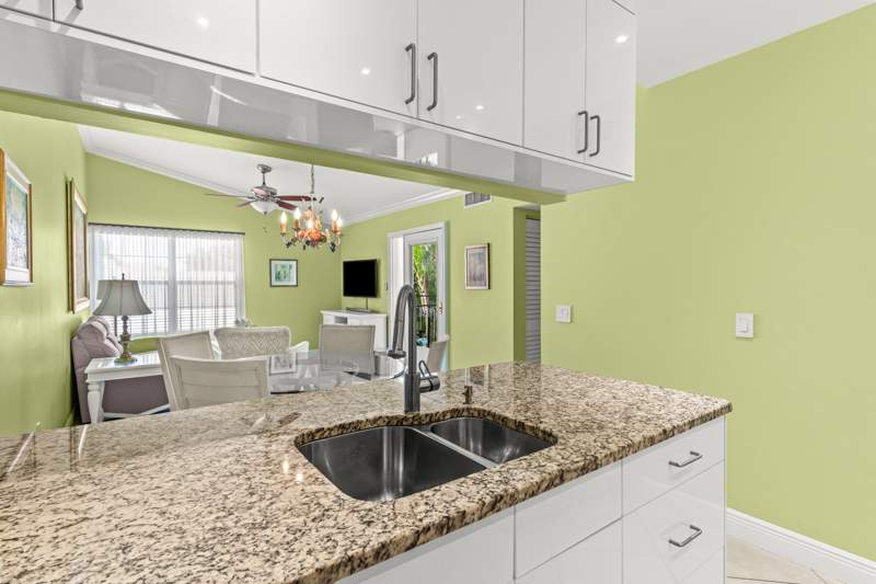 2 bedroom Condominium at 501 Waterside Drive, Waterside Village Of Palm Beach Condo, Hypoluxo — photo 4