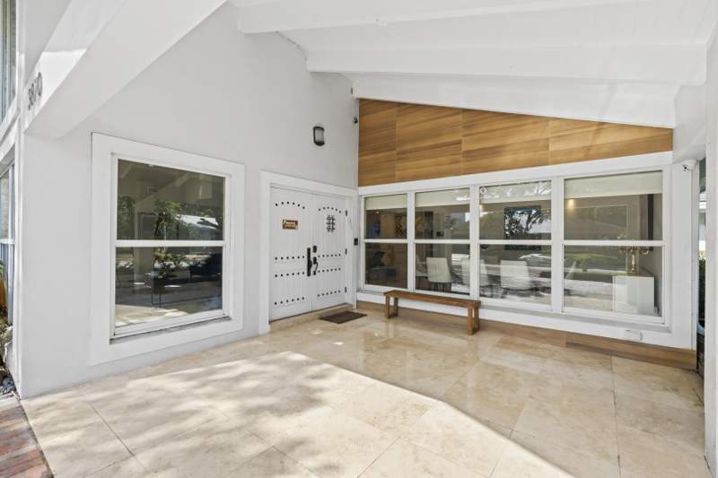 5 bedroom Single Family Residence at 3870 N 31st Terrace, Emerald Hills Sec 3, Hollywood — photo 3