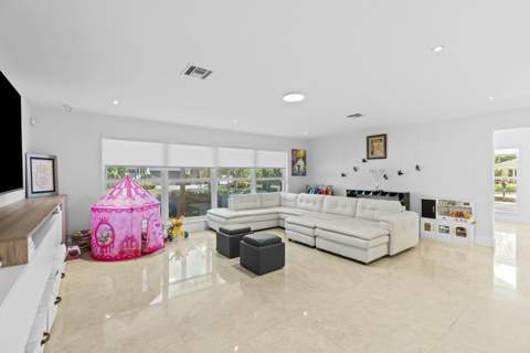 3870 N 31st Terrace, Hollywood FL - photo 13 of 46