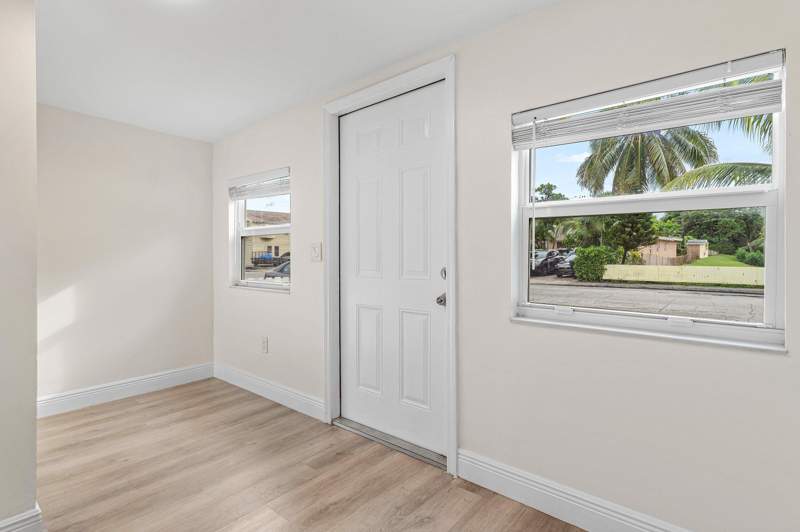 2 bedroom Single Family Residence at 413 N E Street, Lake Worth Town Of, Lake Worth Beach — photo 4