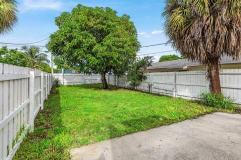 413 N E Street, Lake Worth Beach FL - photo 14 of 22