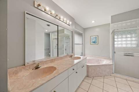 117 Hemingway Court, Royal Palm Beach FL - photo 17 of 43