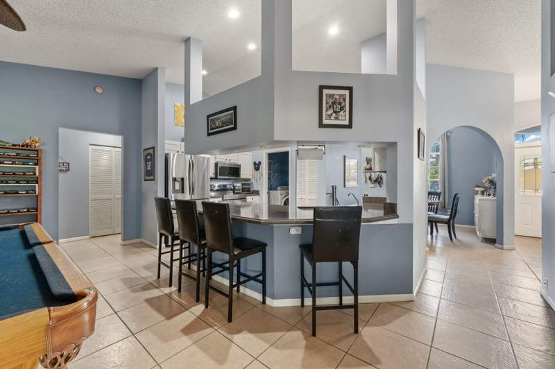 4 bedroom Single Family Residence at 117 Hemingway Court, Crestwood, Royal Palm Beach — photo 4