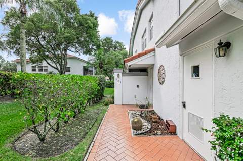 7857 Whispering Palms Drive #201, Boynton Beach FL - photo 7 of 76