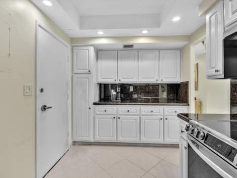 3300 NE 36th Street #420, Fort Lauderdale FL - photo 12 of 53