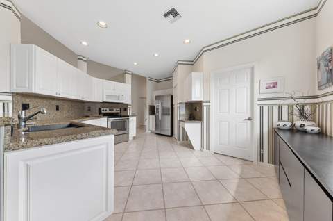 12715 Coral Lakes Drive, Boynton Beach FL - photo 8 of 24