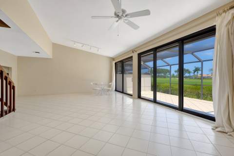 527 Prestwick Circle, Palm Beach Gardens FL - photo 10 of 42