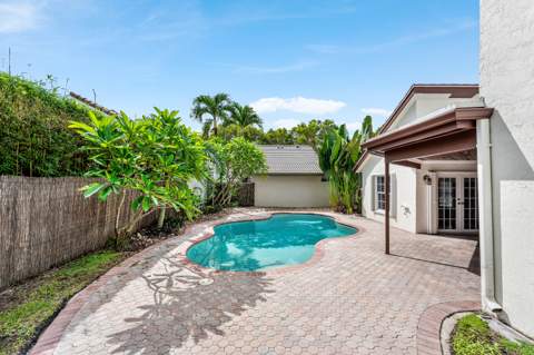 3145 W Quayside Drive, Hollywood FL - photo 23 of 30