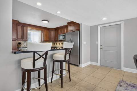 301 Lake Shore Drive #201, Lake Park FL - photo 15 of 51