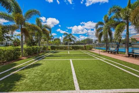 167 Lyndhurst L, Deerfield Beach FL - photo 24 of 31