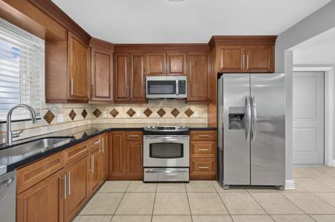 301 Lake Shore Drive #201, Lake Park FL - photo 17 of 51