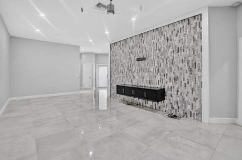 8381 Via Leonessa, Boca Raton FL - photo 13 of 82