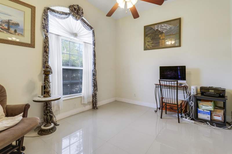 4 bedroom Single Family Residence at 2085 SW Aladdin Street, Port St Lucie-Section 08, Port St. Lucie — photo 4