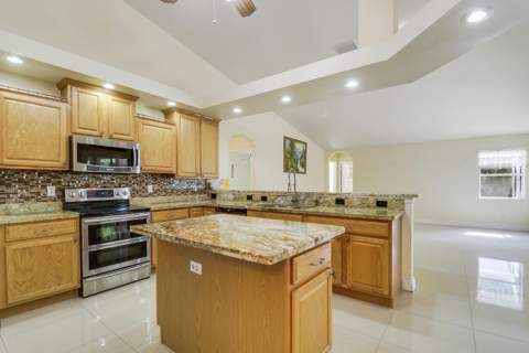 2085 SW Aladdin Street, Port St. Lucie FL - photo 9 of 23