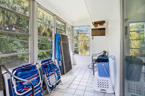 702 Saxony O Way, Delray Beach FL - photo 20 of 38