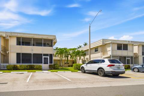 702 Saxony O Way, Delray Beach FL - photo 23 of 38