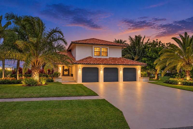 3 bedroom Single Family Residence at 129 Olympus Way, Olympus, Jupiter — photo 2