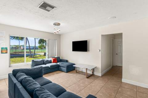 1121 N 66th Terrace, Hollywood FL - photo 9 of 28