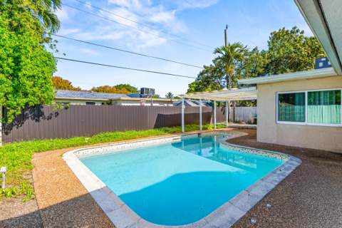 1121 N 66th Terrace, Hollywood FL - photo 24 of 28