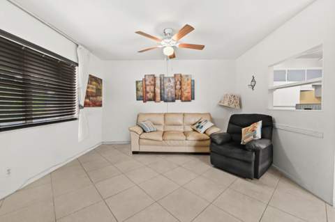 305 Norwich M, West Palm Beach FL - photo 6 of 28