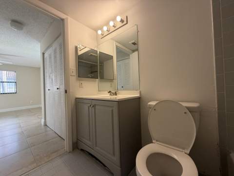 520 S Park Road #22-12, Hollywood FL - photo 21 of 27